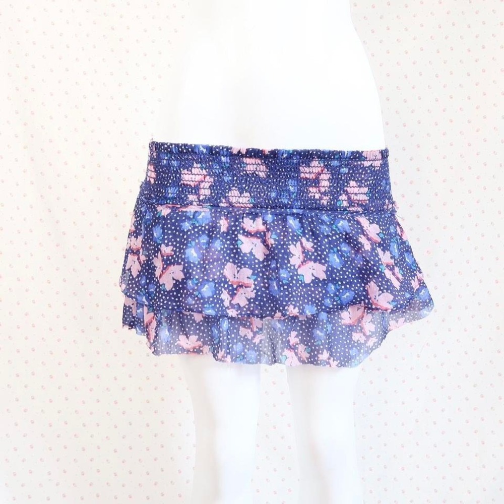 american eagle floral micro mini skirt y2k smocked tiered mini skirt